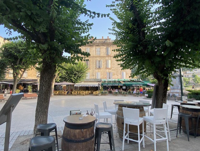 SebDecaux's tweet photo. #climatologie #Bretagne #Rennes #Corse #Sartène #juin #insolite
Du 1er au 29 juin 2026, Rennes enregistre une température minimale moyenne de 14,6°C et une maximale moyenne de 28°C. 
Cela correspond exactement à la norme mensuelle (1991-2020) de Sartène en Corse-du-Sud ! https://t.co/p4dS5sPPEc