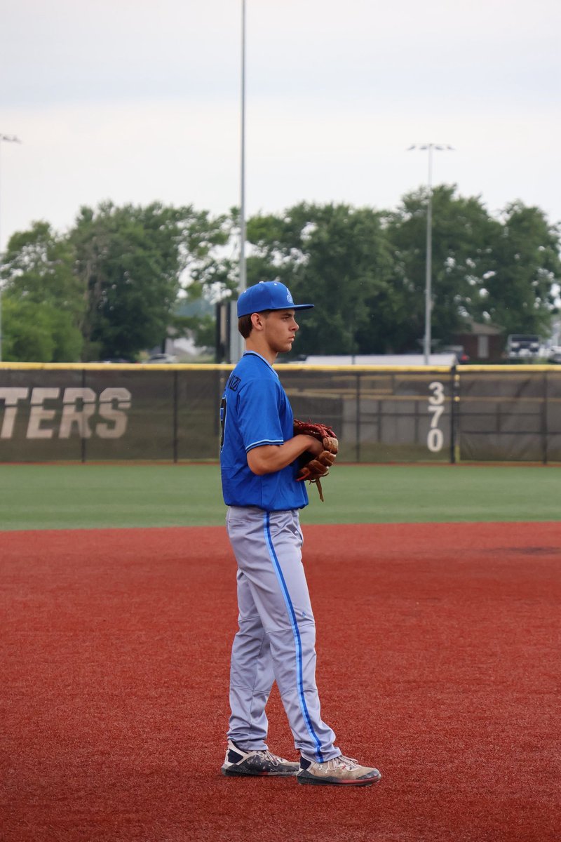 IndySharks17Sc's tweet photo. 🚨 Player Highlights from #GPSummerChamps26 🚨

3 Games
Offensive Leaders:
🔥 T.Downey-Underwood (@tcdu09): .500 AVG  | 1.306 OPS | 4H | 3B | 0Ks
🔥 K.Battershield (@k_cruzer10): .500 AVG | 1.056 OPS | 4H | 4R | 3SB
🔥 T.Meaux(@TaylorMeaux21): .571 AVG  | 1.238 OPS | 4H | 2RBIs 
🔥 L.Stewart: .946 OPS | 2H | 3B | 2RBIs 
🔥 J.Gates Jr(@GatesJonathon): .778 OPS | 2B | RBI
🔥 M.Bishton: 3B  | 2RBIs | 2R
🔥J.Weaver(@jasperWeavr): 4R | 6BB | 2SB

On the mound
⚾ P.Hewlate(@phineasHewlate): 1W | 6.1 IP | 3.316 ERA | 2BB | 3K
⚾ J.Weaver: 7.0 IP | 4.0 ERA | 2BB | 6K

@PrepBaseballIN
@IndySharksBSBL
#BuiltForThis
@TigerBaseball17
@weRtheWildcats
@NCHSBaseball7
@LCHSAthletics