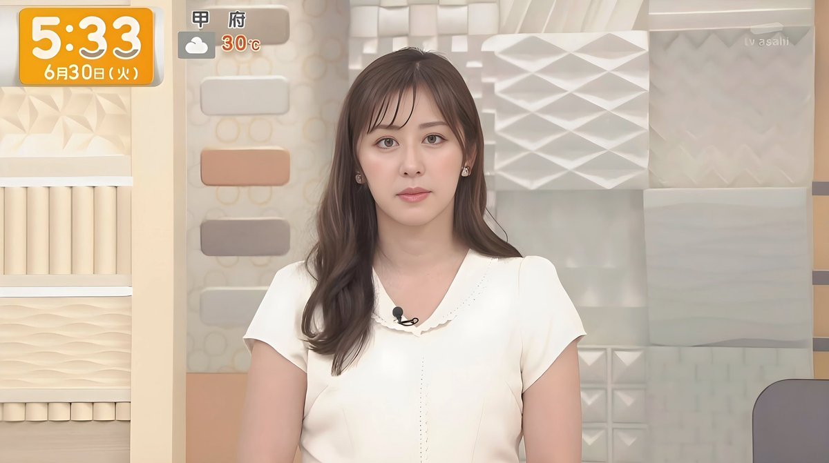4Tdrhu's tweet photo. 斎藤ちはるアナ https://t.co/SOooIwwypt