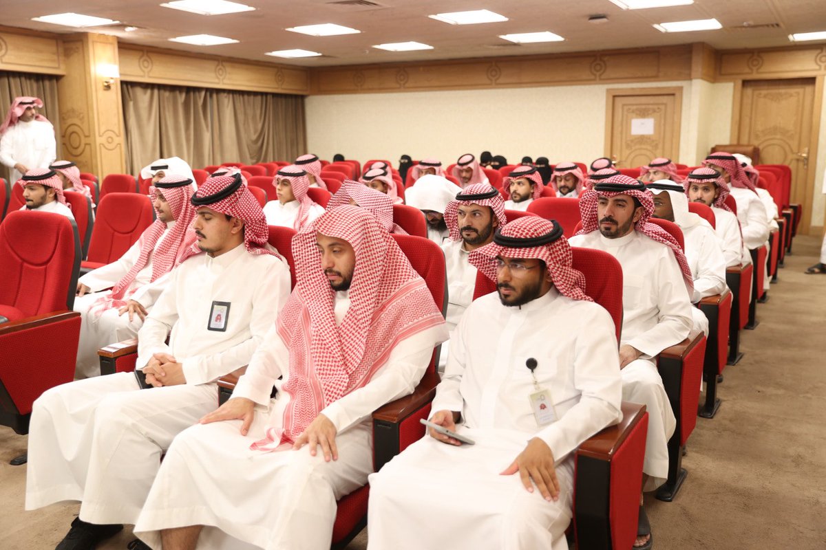 Saudi_Moia's tweet photo. نظمت وزارة #الشؤون_الإسلامية والدعوة والإرشاد ممثلة بفرعها بمنطقة القصيم، اليوم، ندوة توعوية بعنوان "الوعي الأمني للوقاية من جرائم المخدرات"، بالتعاون مع المديرية العامة لمكافحة المخدرات بمنطقة القصيم.

ويأتي ذلك ضمن الفعاليات المصاحبة لليوم العالمي لمكافحة المخدرات 2026م، وجهودها في تعزيز الوعي الأمني وترسيخ ثقافة الوقاية من آفة المخدرات.

https://t.co/OgJpeXpwKy