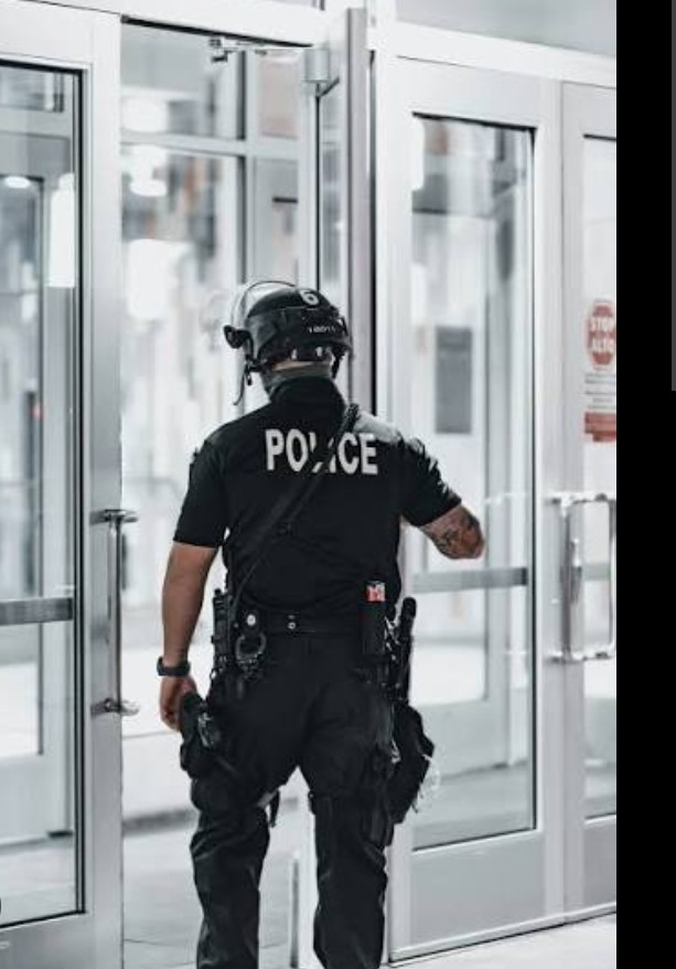 LuffyKinnicky's tweet photo. 50 followers 😭, y'all made a grown man cry, now watch out for the cops 🥲 https://t.co/P8gYzVilB0