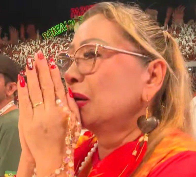 higridd's tweet photo. Jesus eu tô passando mal  #Parintins2026NaACrítica https://t.co/944O4brYJN