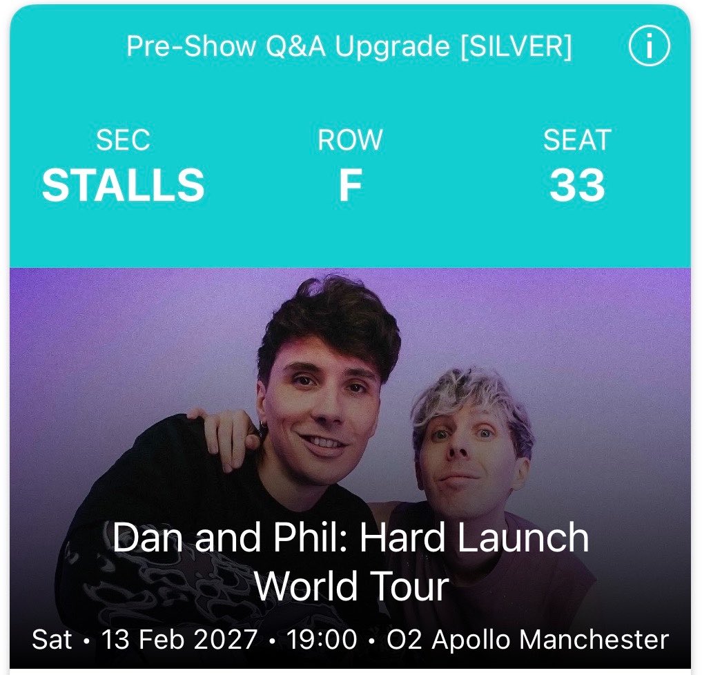 dipnpippin's tweet photo. non-zero chance of me running into dan and phil in 42s after the show @danielhowell @AmazingPhil i can get you guest list there i have connections x https://t.co/gVzlYZbPsS
