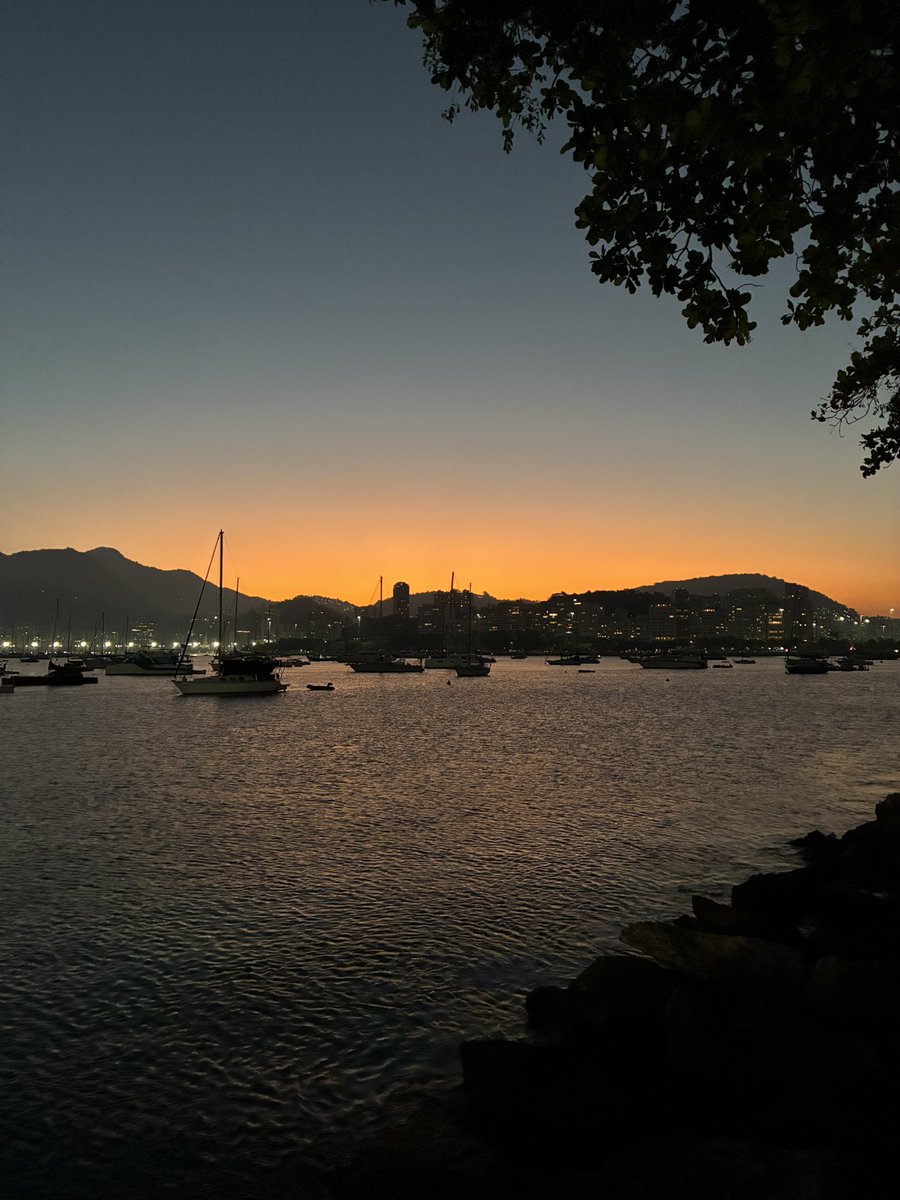 felipe_lamarca's tweet photo. Nada como o Rio de Janeiro https://t.co/gUiHJ0aeNV