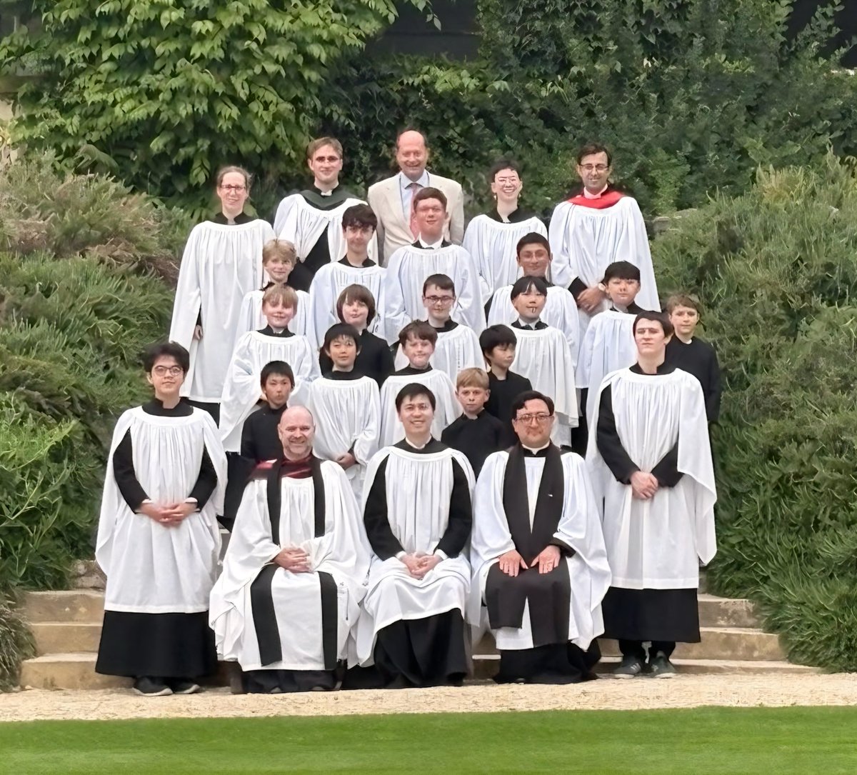 CathedralSchool's tweet photo. A busy last two weeks of term ahead for our @ChChCathedralOx and @WorcCollegeOx #choristers, with an exciting recording project for both groups - covering music from Taverner to Chilcott #choir #education #oxford https://t.co/wBzOmZC7dQ