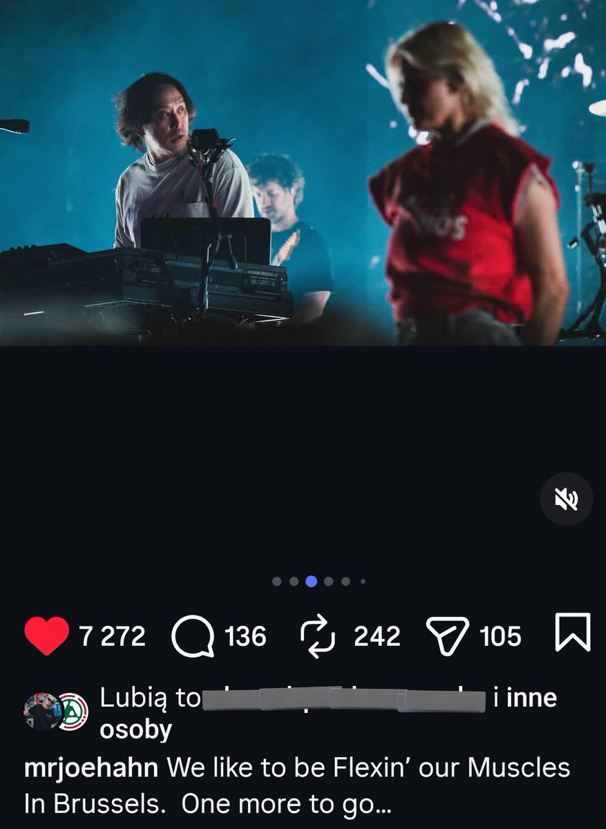 fatamoangana's tweet photo. omg they know what they're doing 😭 https://t.co/TjoPlssD8y