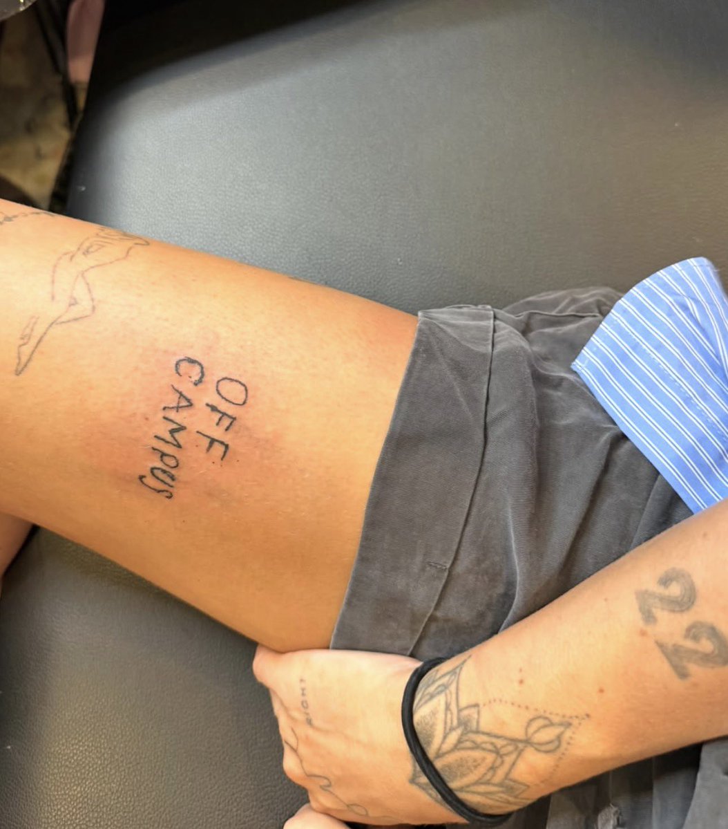 jxhnlogan's tweet photo. josh gave G flip an off campus tattoo???? https://t.co/L7McjPpQVl