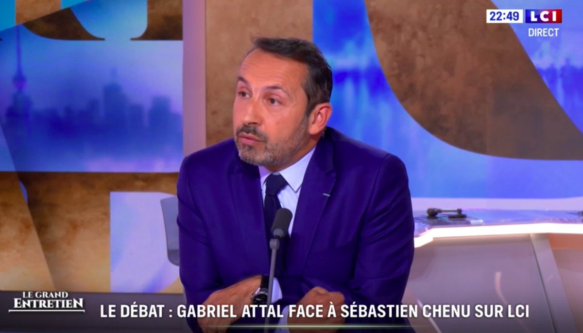 cyprien_ronze's tweet photo. 🇺🇦🇷🇺 Débat Attal - Chenu - Sébastien Chenu : « vous avez une intention belliqueuse avec l’Ukraine, une tendance à surarmer »

Le RN continue de déverser la propagande prorusse à l'antenne.
Selon Chenu, aider l'Ukraine, c'est "donner du carburant à la guerre".
En effet, sans soutien à l'Ukraine, il pourrait ne plus y avoir d'Ukraine, donc plus de guerre. Mince alors, pourquoi n'y avait-on pas pensé ?

Et Sébastien Chenu énonce une fake news pure et simple : le RN aurait toujours voté les soutiens à l'Ukraine, alors qu'ils viennent tout juste de s'opposer au prêt européen de 90 Md€.

Ils n'ont pas honte.