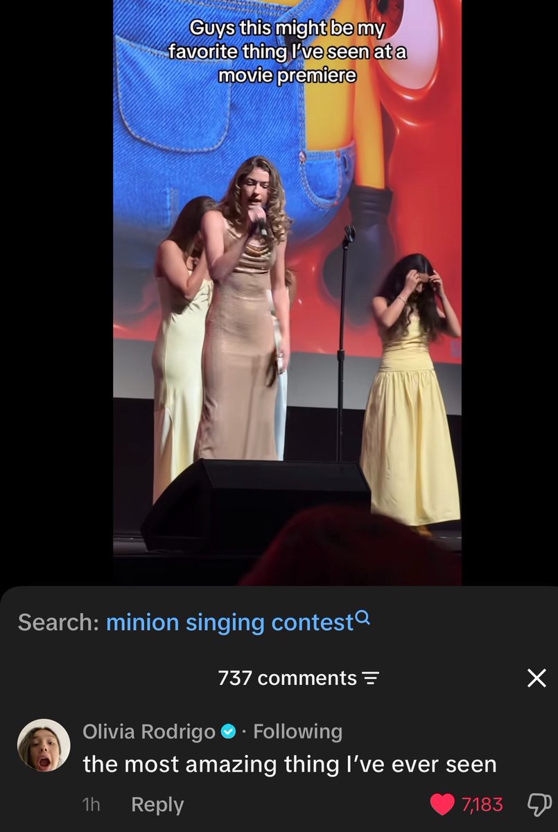 Vira_triol's tweet photo. She finally saw it 😭 https://t.co/GlSoHmhviz