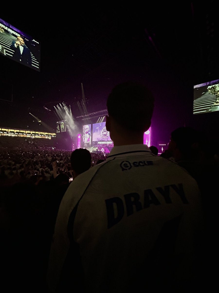 DR4YY's tweet photo. Première événement esport pour moi, ambiance incroyable. J’ai hâte de revivre ça.

Top 3 pour un roster avec aussi peu de temps de jeu, la suite s’annonce radieuse.
#M8WIN https://t.co/lBAOKTbUIh