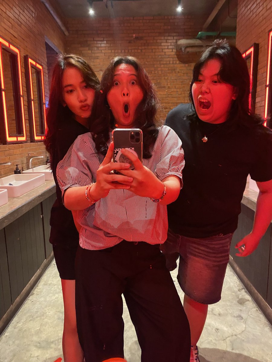 ppppdnp's tweet photo. lagi lagi,btw cakep bgt yg item https://t.co/g97mEc3nHy