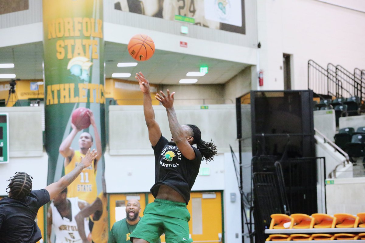 NSU_BBALL's tweet photo. Summer Lab 🧪 

#BEHOLD🔰 https://t.co/anf9S7Zibx
