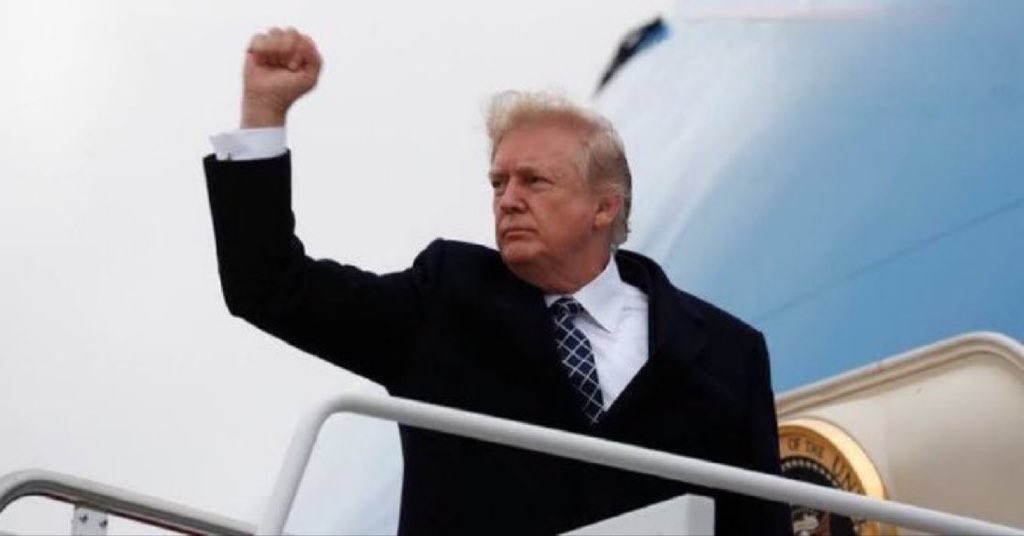 savcisyanfan's tweet photo. Donald Trump dünya için bir terörist mi?

○ Evet

○ Hayır https://t.co/7lp0t7sTVk