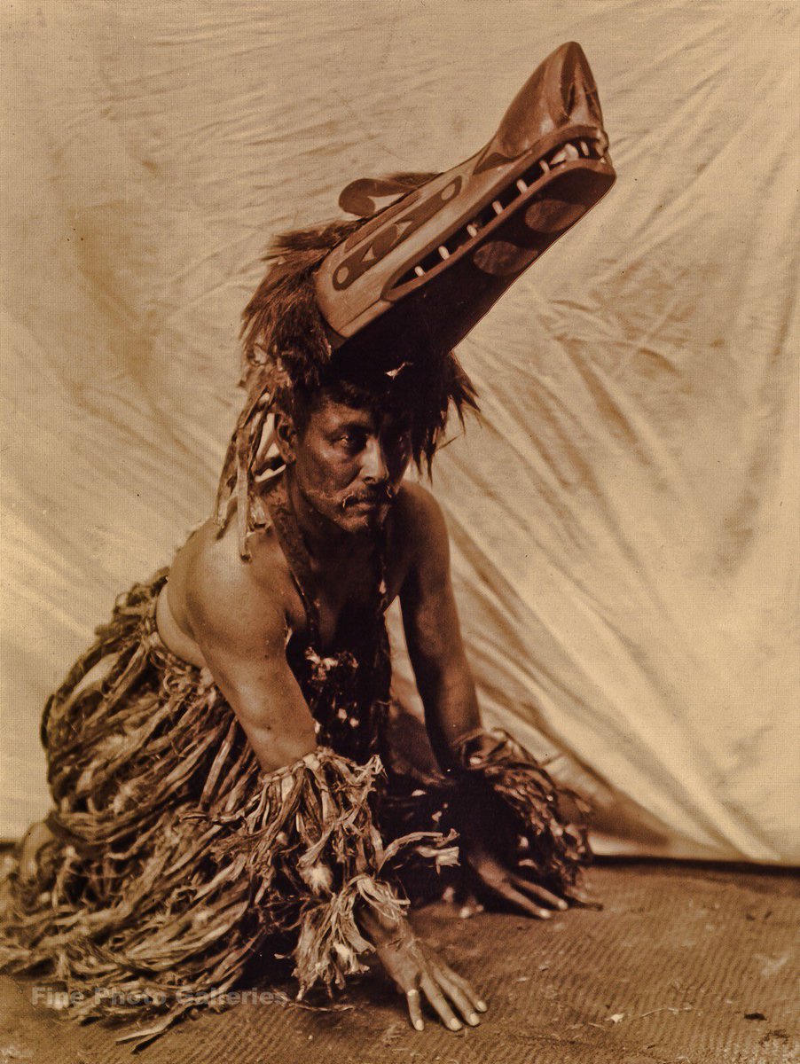 Sagnamadr's tweet photo. The Nuu’Chah’Nulth People of the Pacific Northwest have a wolf warrior initiation rite strikingly similar to that of the IE Koryos, even Tacitus’s account of the Chatti, called the Tlukwana.
(Thread) https://t.co/Fvv1aMCnJY