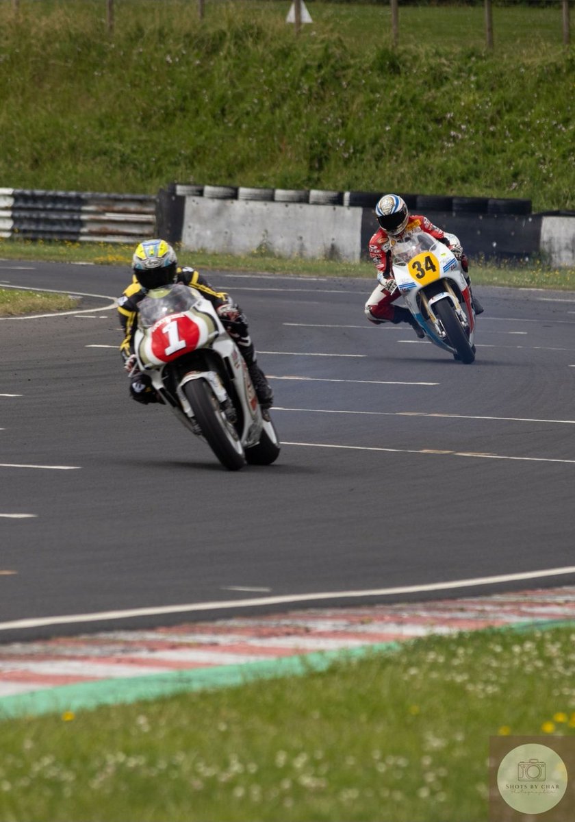 Motorcycles2T's tweet photo. @DannyWebb99 and @JamesMToseland 

📸 @shotsbychar26 

#Suzuki #RGV500 #KS34 https://t.co/lI2uMfBVTQ