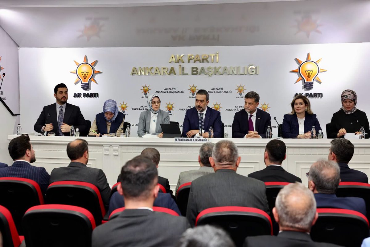 engindalbasti's tweet photo. Daraltılmış İl Danışma Meclisi Toplantımızı; İl Başkanımız Sn.
Hakan Han ÖZCAN başkanlığında, Ankara Milletvekillerimiz, ilçe başkanlarımız,, belediye başkanlarımız katılımlarıyla gerçekleştirdik.

Toplantımızın hayırlara vesile olmasını temenni ediyor, birlik ve beraberlik içerisinde çalışmalarımıza kararlılıkla devam ediyoruz.