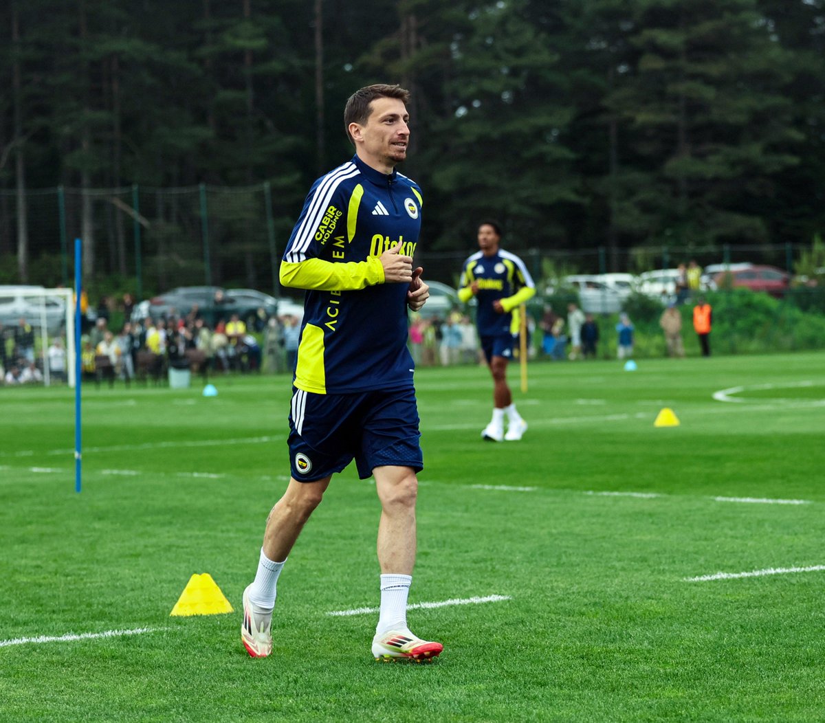 ajansfenercom's tweet photo. Mert Hakan Yandaş ve Emre Mor’un Fenerbahçe ile sözleşmeleri sona erdi. https://t.co/URkBXvfjww