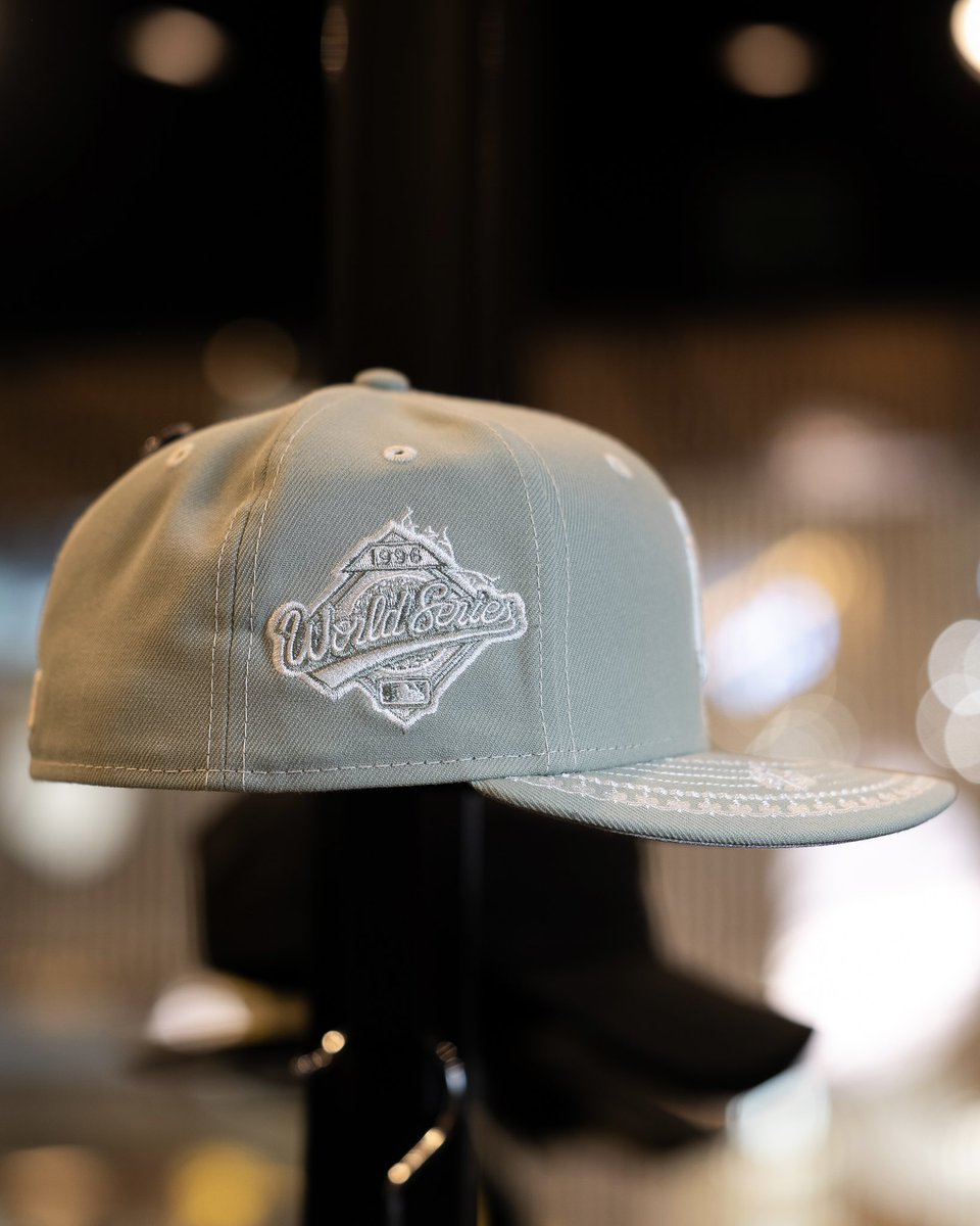 NewEraMx's tweet photo. MLB Latin Embroidery x New Era🧢

Bordados que recorren la visera con un nivel de detalle que no pasa desapercibido. Cada acabado eleva… y el resultado se siente distinto desde que te la pones.

Disponible en: https://t.co/Os6WP1w0QW, New Era App y New Era Stores.

#NewEraMéxico https://t.co/uq8kfWuOvk