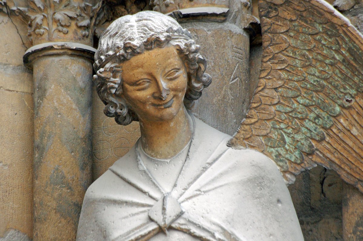 marysia_cc's tweet photo. The Smiling Archangel Gabriel of Reims Cathedral, between 1236 and 1245 https://t.co/ijWDEsEFtA