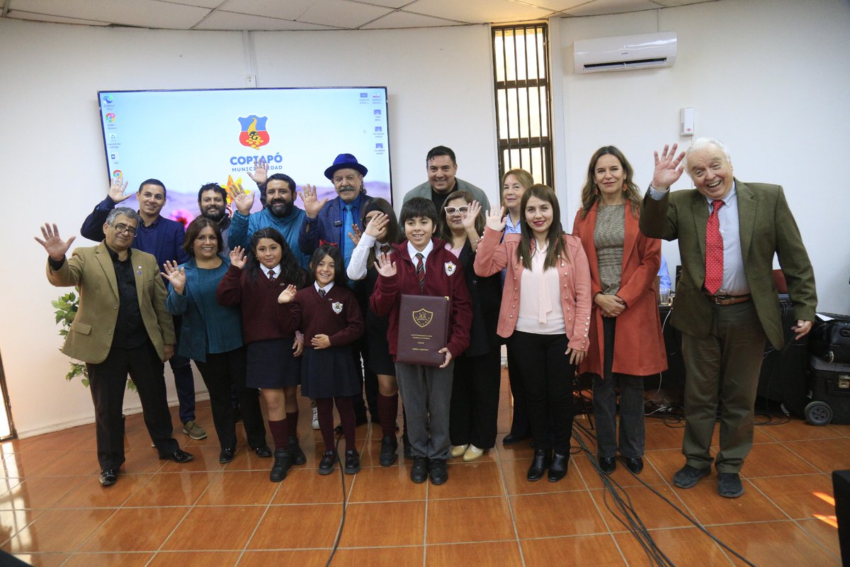 CoreRRojasT2021's tweet photo. He aprobado Aportes y Subvenciones para Personas y Organizaciones de la Comuna para su desarrollo y Funcionamiento segun la Normativa vigente esperando se haga "buena costumbre" compensar con Actividades en distintos lugares de la Ciudad. https://t.co/XHhRDQDxlJ