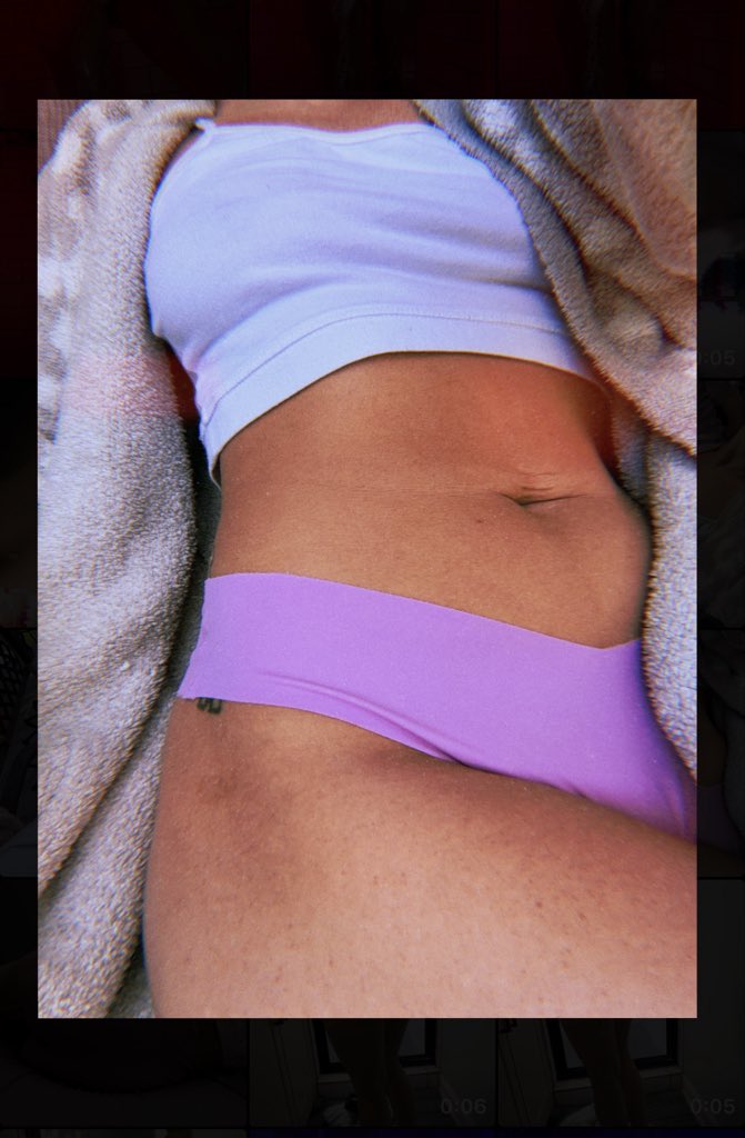 AlaniReign1993's tweet photo. @MilfsHub2 Do I make your top 5 favorite Milf’s under 35yrs. old?😘 https://t.co/TBC84C2WBK
