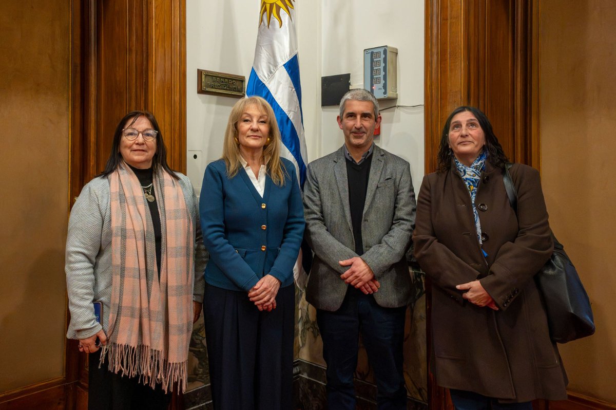 CosseCarolina's tweet photo. En esta jornada recibimos la Rendición de Cuentas de ANEP. La educación pública ha sido y sigue siendo un pilar fundamental para el desarrollo del país. https://t.co/5CGLqGYbkX