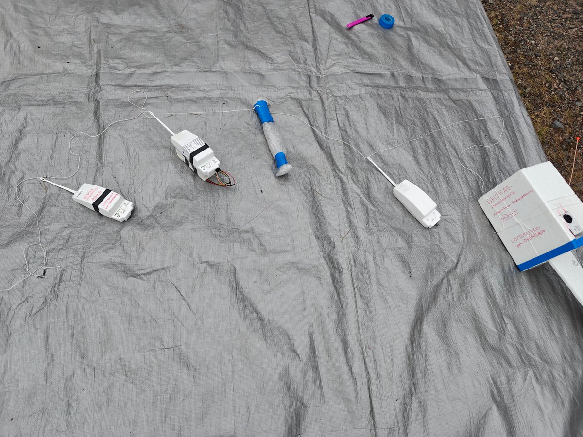 mikaelnou's tweet photo. Our high-altitude balloon flight OH3HAB #9 yesterday had 2 RS41 #radiosonde #Horus trackers, a #Wenet photo TX + #Meshstatic and #MeshCore in the payload.

Strong #GPS interference made trackers report false data, but new multi-GNSS #ublox M10 chip did best!
#hamradio #HAB #hamr https://t.co/LSbUX23n0i