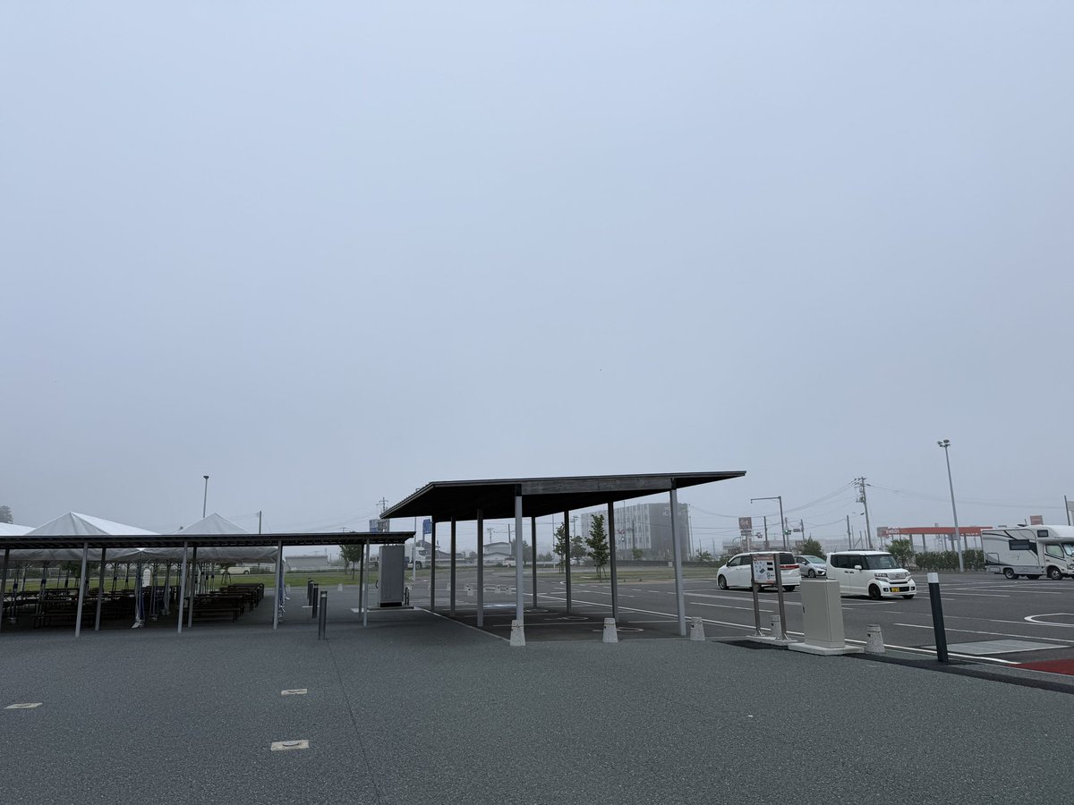 aragas38's tweet photo. おはようございます！道の駅なみえのイマソラ！
浜通りには濃霧注意報が出ていて、南相馬市原町区の南部から6国でも霧が出ています！フロントガラスが濡れます。
でも日中は晴れの予報なのでお気を付けください！
では行って来ます。#空ネット https://t.co/6DBBbYo524
