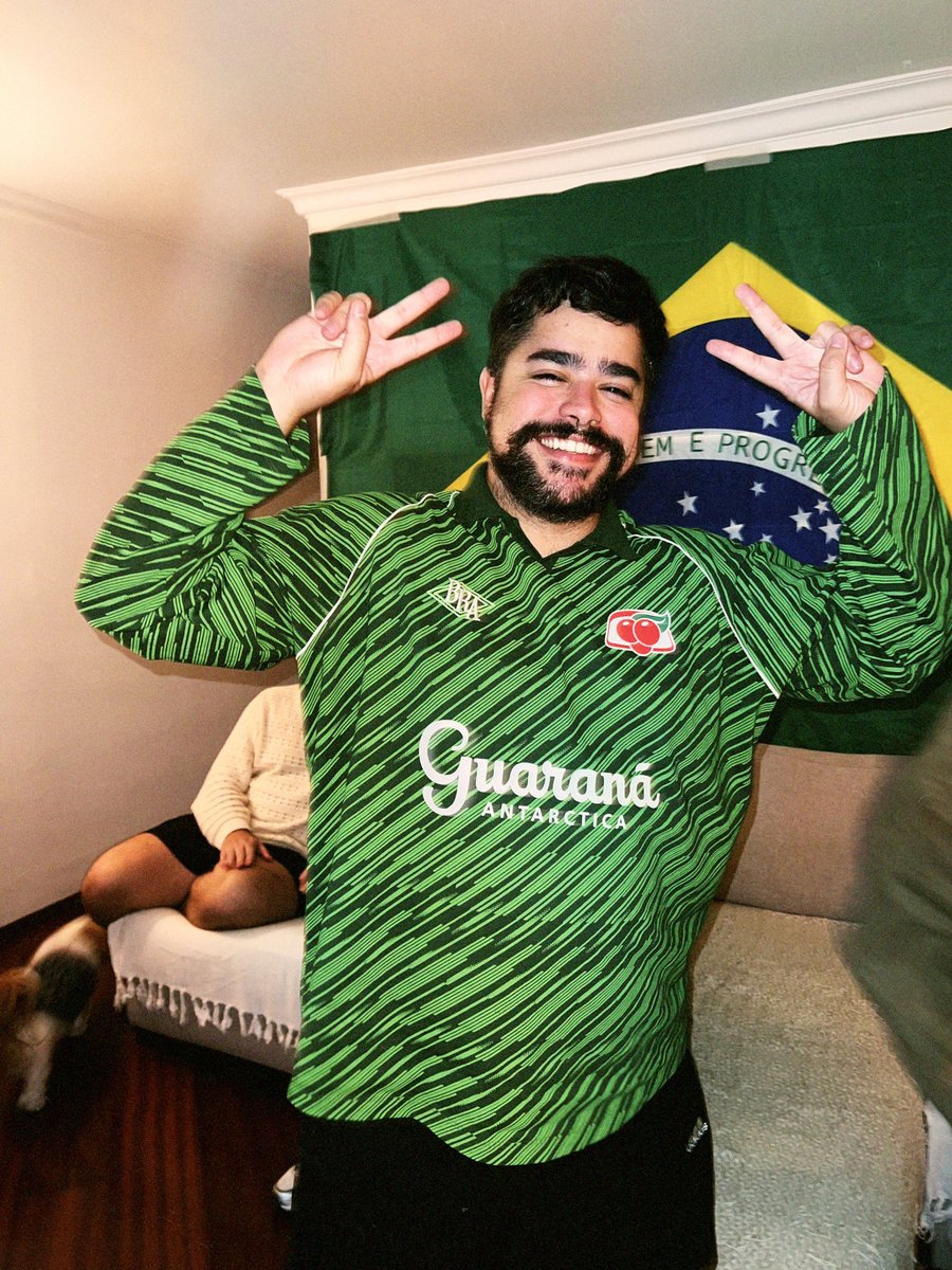 lecsv's tweet photo. aqui é o brasil 🔰🇧🇷💛💚 https://t.co/XC3hVki710