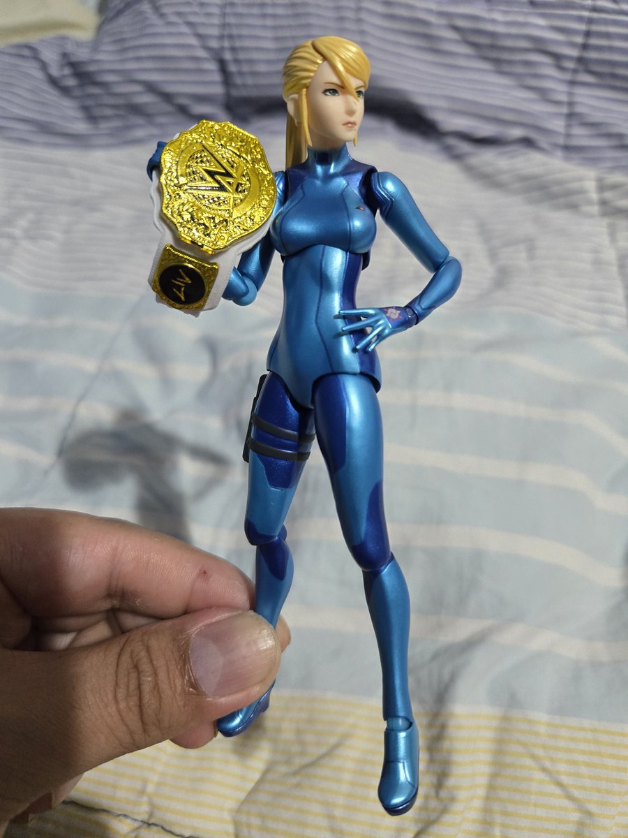 COSMIC_AVENGER_'s tweet photo. METROID X WWE
Samus (Zero Suit) with multiple WWE female championships https://t.co/Mgm7IivmVU