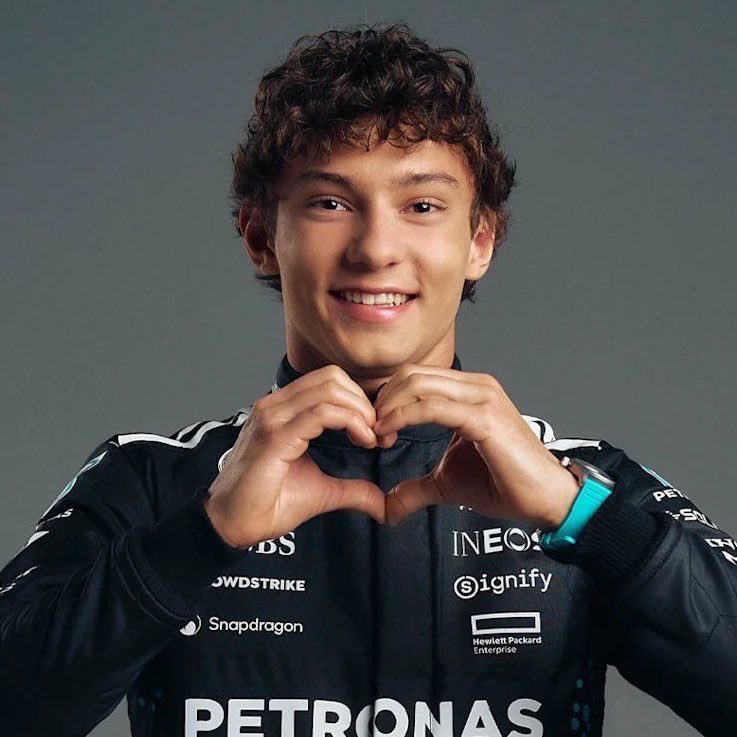 oliwka :) | race week 🏎️ tweet media