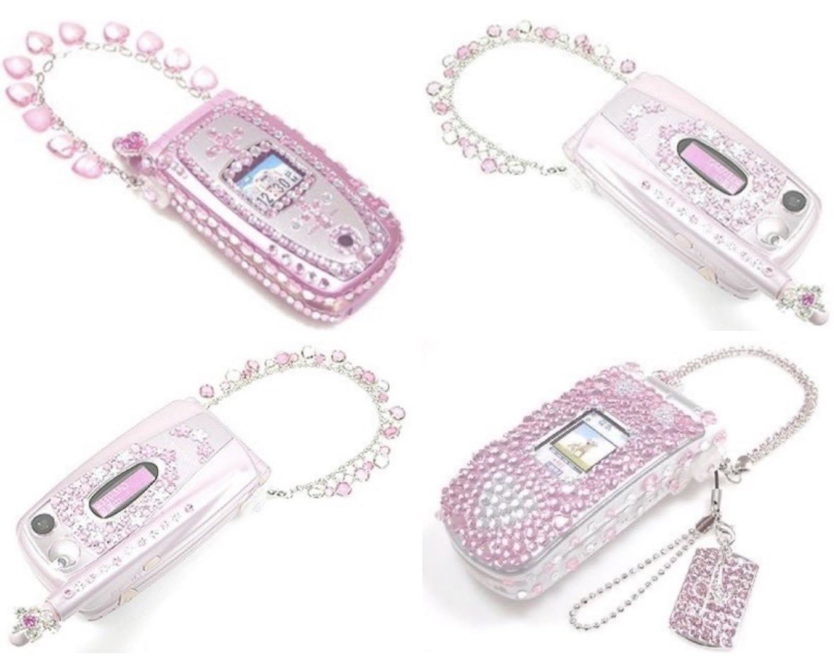 thepinkernet's tweet photo. deco flip phones ☆ https://t.co/Uspses7qkB