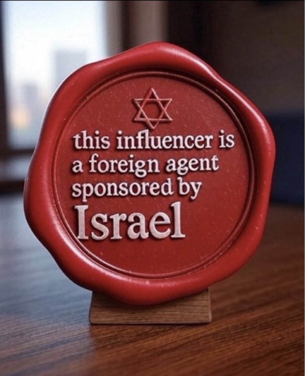 QLOLZ tweet media