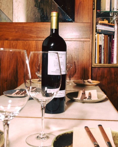 Sobrelias_'s tweet photo. Clos Mogador 2010, uno de los grandes vinos del Priorat by #Denassus #vin #wine #winelover #vino #winetasting #wein #vini https://t.co/7NmuN45h2p https://t.co/v5JoiepZN3