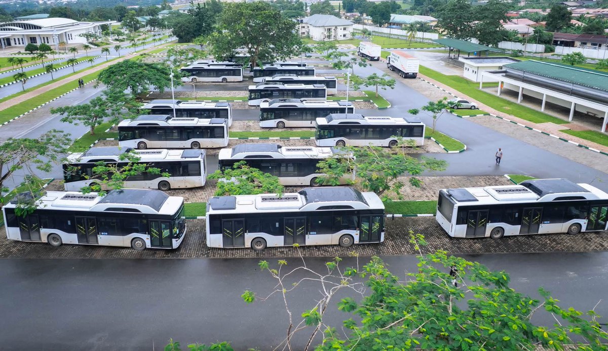 cavilT's tweet photo. The first batch of 20 CNG buses has arrived in Akwa Ibom as part of the 50 ordered by Governor Umo Eno to modernize public transportation across the state.

Beyond the buses, the next phase includes bus terminals, GPS tracking, and a modern ticketing system to make public transport safer, more reliable, and easier to use.

This is more than a transport project. CNG buses are cheaper to operate, produce fewer emissions than diesel, and help lower transportation costs over time. Combined with the state’s expanding road network, Akwa Ibom is gradually building a more efficient and sustainable transport system for its people.