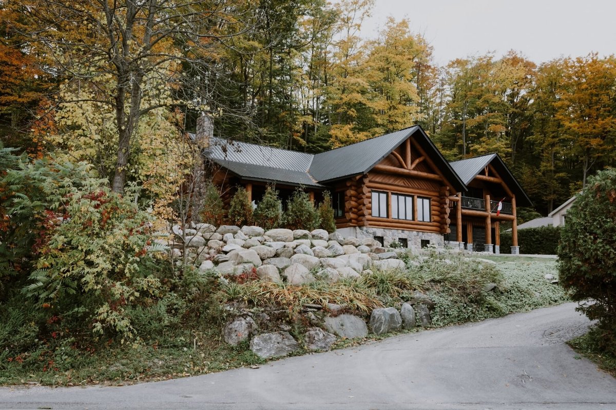 real_carroll's tweet photo. Summer in Tahoe means home maintenance season ☀️🏡 From defensible space to roof &amp; irrigation checks, protect your home with our latest summer checklist: https://t.co/eyaFf51Dgj https://t.co/eNz9Z26ExB