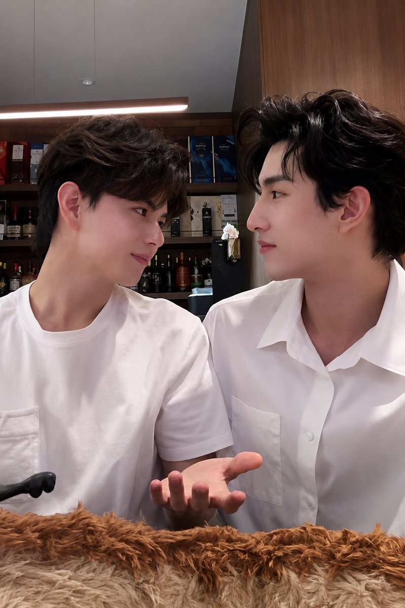 poyoniw's tweet photo. you just know when someone's in love
#aydensng‌ #lyusitong #aylio https://t.co/m75CUXN3Pn