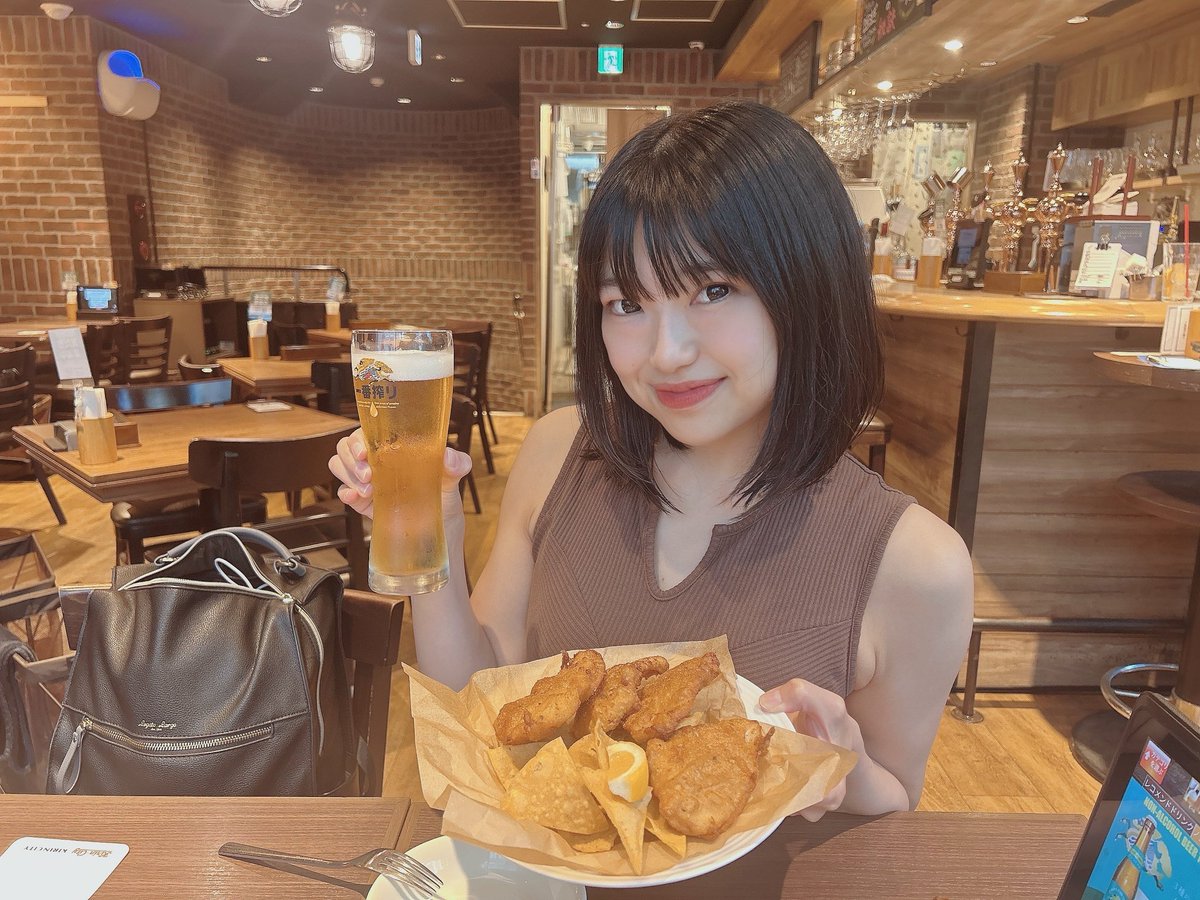 akiho_keiba's tweet photo. 🌸6/30 火曜日🌸
#大井競馬
#地方競馬
👑10レース
(1930)
◎② ヴュルディヒ
👑11レース
(2010)
◎⑨ ゼーロス
👑12レース
(2050)
◎⑤ スルガダイナゴン
#PLACE3 ご参加の方はこのツイートに予想リプ下さい🌈💕 https://t.co/56thYAtyfD