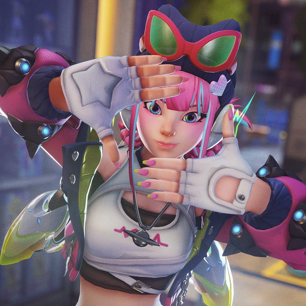 emreslover's tweet photo. they’re really playing in our face because what do you mean the skin on the right is an ultra skin ?? juno clears https://t.co/a2wZiIdUZE