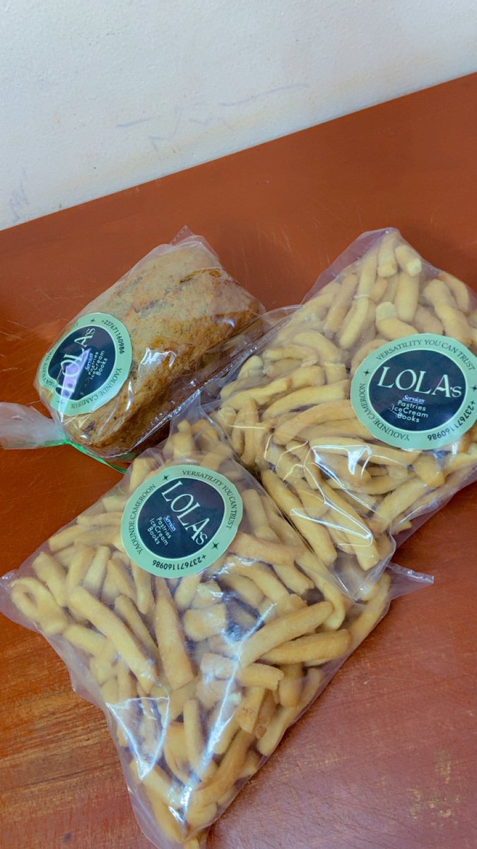 TJ_thebrainiac's tweet photo. Today, we sent out;
-2 big packs of chin chin
-10 scotch eggs
-122 mini chin chin packs, and
-3 loaves of banana bread (to Bamenda)

Thank you, Jesus.

671160986
📍Yaoundé https://t.co/jk4ldBvrv8