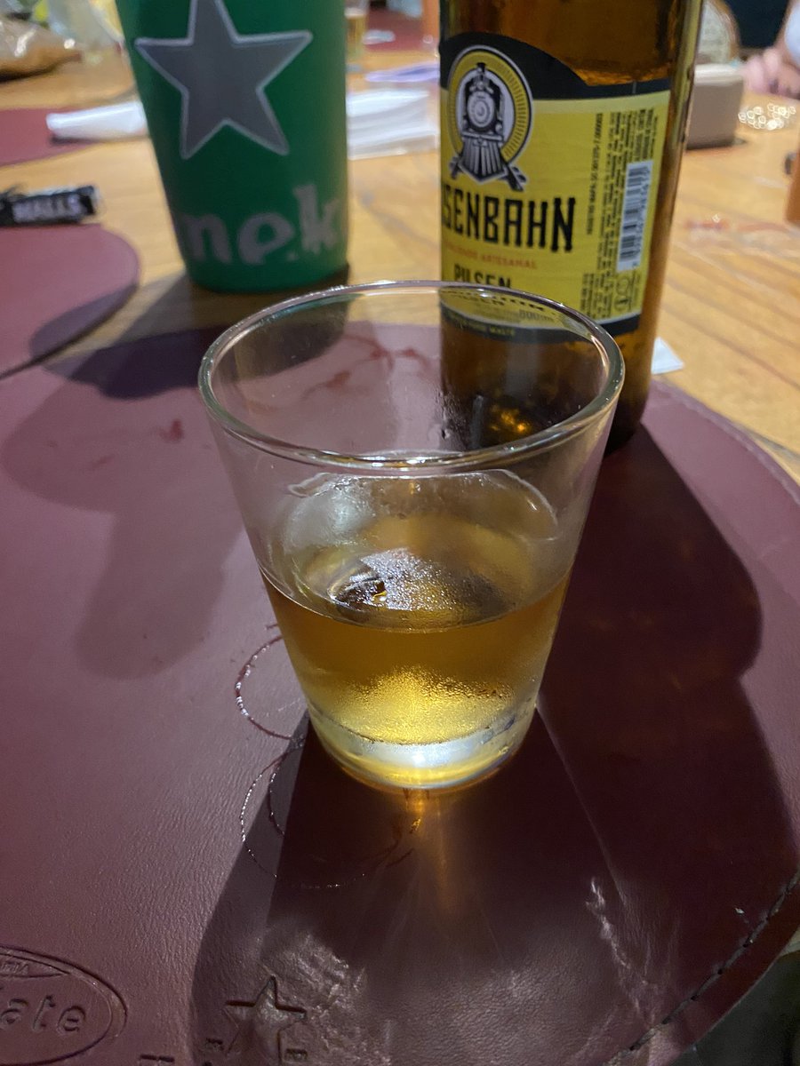 beettinho's tweet photo. Pausa pra hidratação!! https://t.co/zhNBZ7oA6u