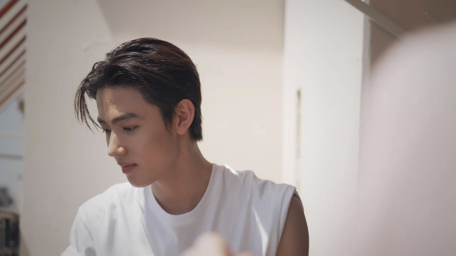 오스 tweet media
