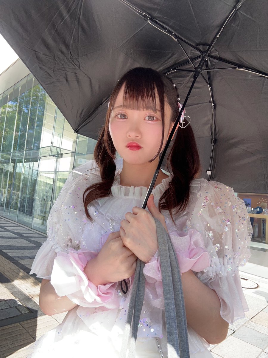 IWI_momo's tweet photo. 野生のアイドルに遭遇 https://t.co/krqXqpQqpJ