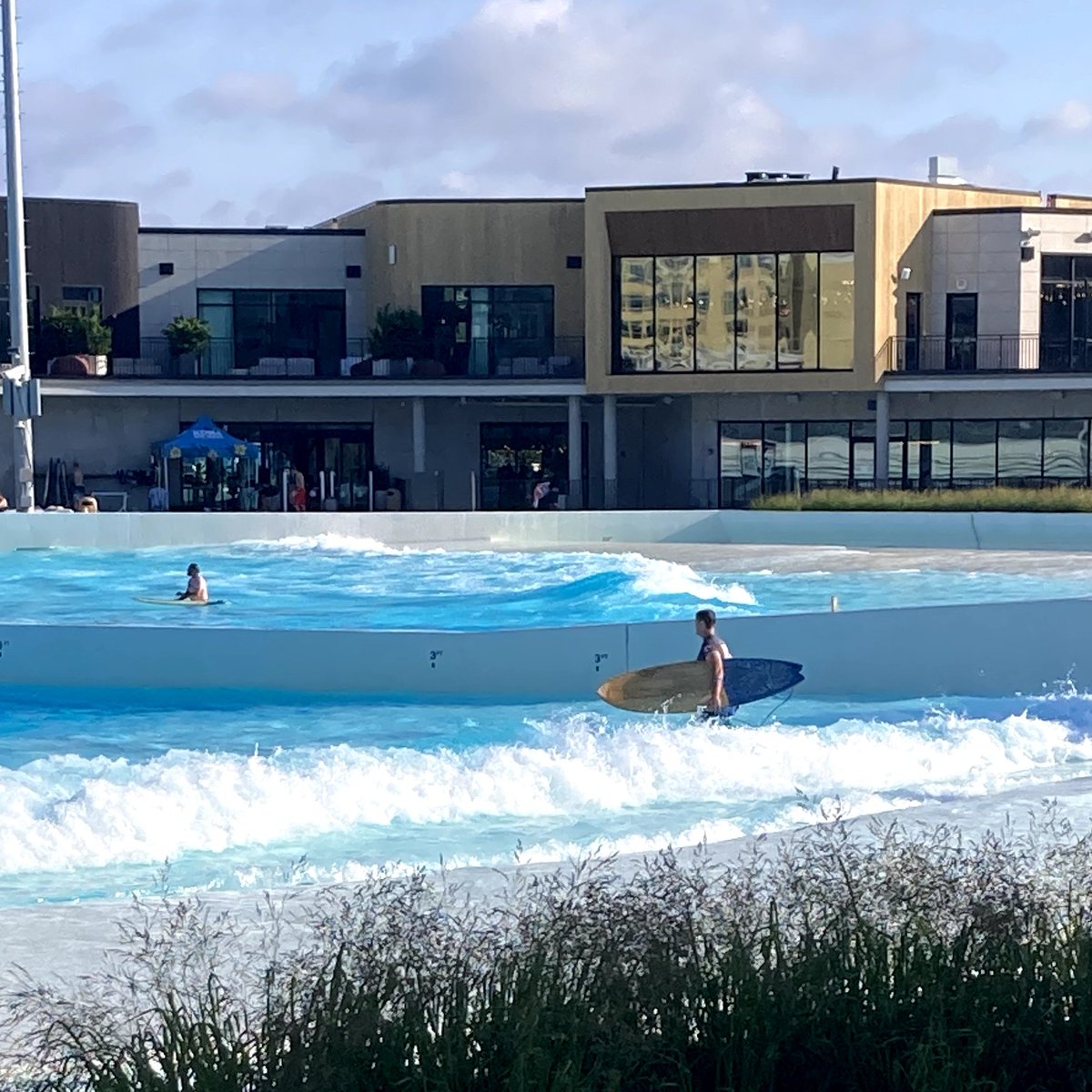 vballben's tweet photo. We all knew it was only a matter of time before I ended up at Atlantic Surf Park and made a post about it. Today was my first time in the pool and it did not disappoint. 

I surfed the Intermediate Left
I road a 6'10" Firewire - Addvance. https://t.co/lTPzbekK2c