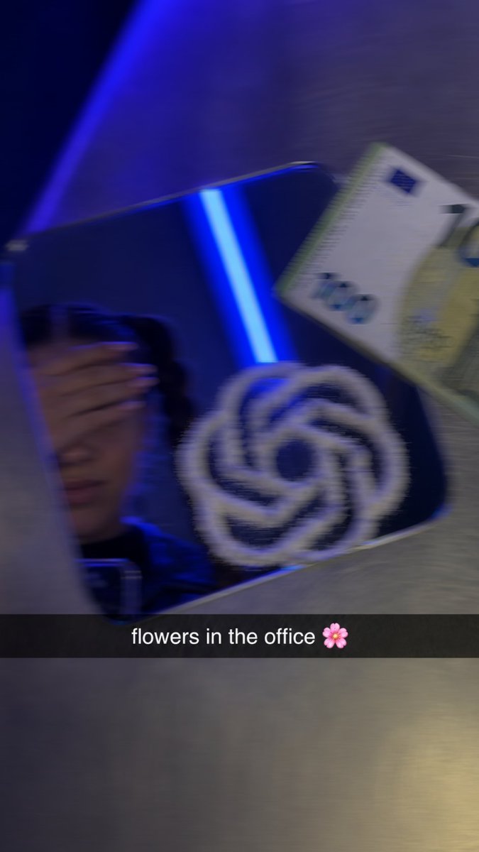 Flowers ☾ tweet media
