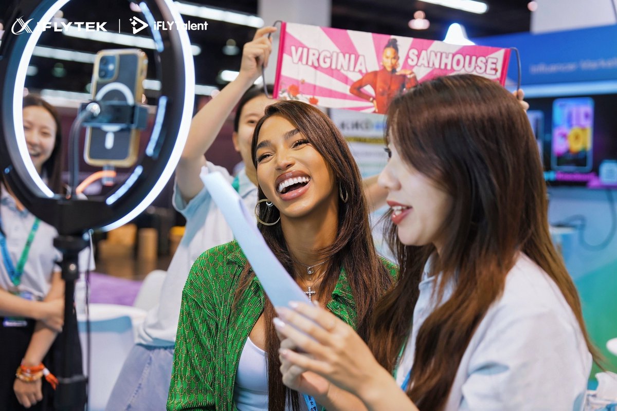 iFLYAIMarX's tweet photo. Feeling the energy from #VidConAnaheim !
Three days of creator meetups, brand conversations, tech experiences, and ideas shaping the future of the creator economy.
At #iFLYTalent, we’re turning connections into co-creation with creators and brands worldwide.
See you next year! https://t.co/pZW0bBhYXO
