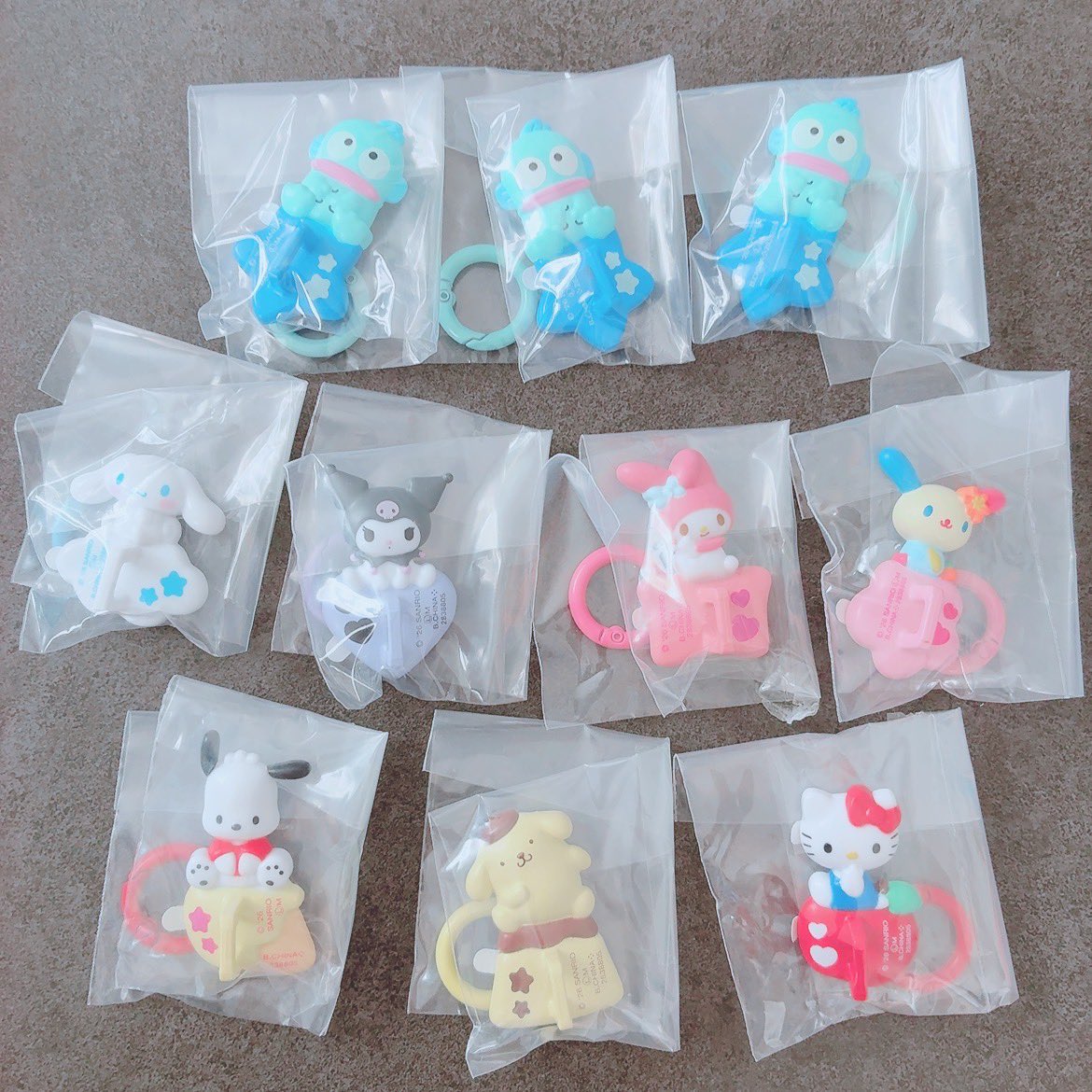 Apple080808's tweet photo. 今日はポチャッコの日だった🌷笑
キーリング、キティちゃんだけでなくて仲良い方が交換してくれた🥹♥️！！神✨️
けろけろパーティも綺麗にコンプリート🐸♡！笑  大満足！💸 ͗ ͗ https://t.co/TRZWyq7wRL