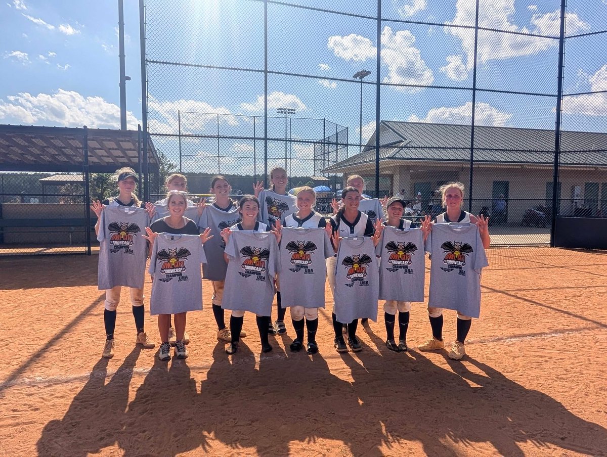 KaydenStuckey's tweet photo. What a weekend!!
✅Owl City champs🏆
✅3rd weekend in a row champs🏆
✅play against CREEK teammates (that I’ll play with soon in PCB)
✅got in a pickle (best decision I made👎🏻but successful👍🏻 - might’ve stressed coach 👍🏻👍🏻👍🏻)
✅played on turf then a sandy beach the next (felt like a🐢to 1st)