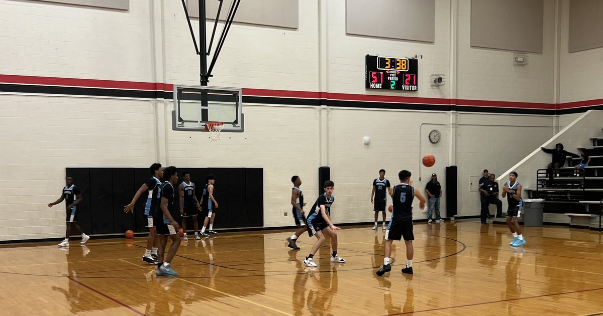 BWood_Hoops's tweet photo. Thank you @Tabchoops for the opportunity to compete against some great competition this past weekend at the TABC Showcase up in DFW.

The Bucs went 1-2 but learned a lot in those loses. We got better each outing and showed some GRIT &amp; RESILIENCY!

#BucPRiDE 🏴‍☠️
#WhereYaFrom https://t.co/CxsGOO69jG