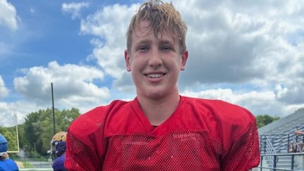 NWahlScouting's tweet photo. Grab a look at our last live evals from the @UWStoutFootball Prospect Camp last Thursday. Our Part 2 is loaded with our QB MVP, RB MVP, WR MVP, OL MVP, and our Hustle MVP and more 👇

@eastondambrosio @BarfieldJo38382 @ElyKohlman @colethompson231 @DylanHager2027 @Alex_Siebs10 @KroixKempka @CBlevins42 @FootballWiac @PrepRedzoneWI @PrepRedzoneMN @OJW_Scouting @MJ_NFLDraft 

https://t.co/QgfDN4nPxy